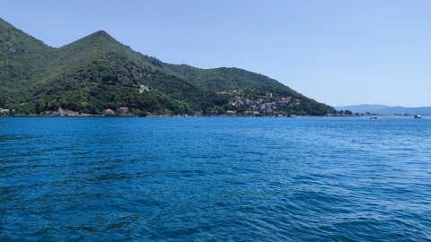 Црногорскиот брег